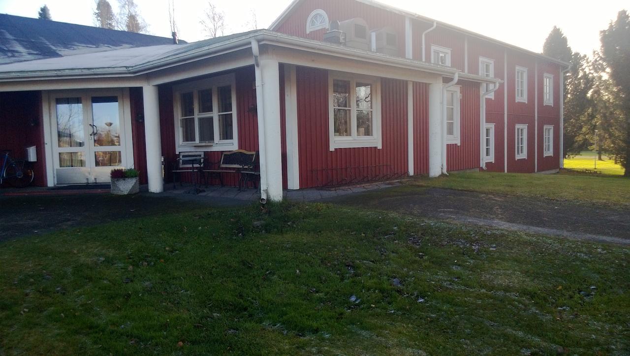 Juthbacka Hotell Uusikaarlepyy Eksteriør billede